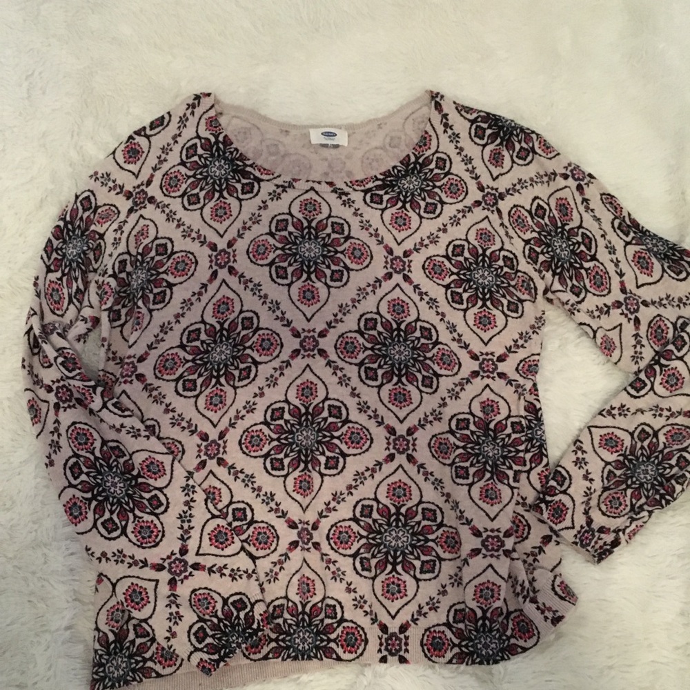Old navy sweater